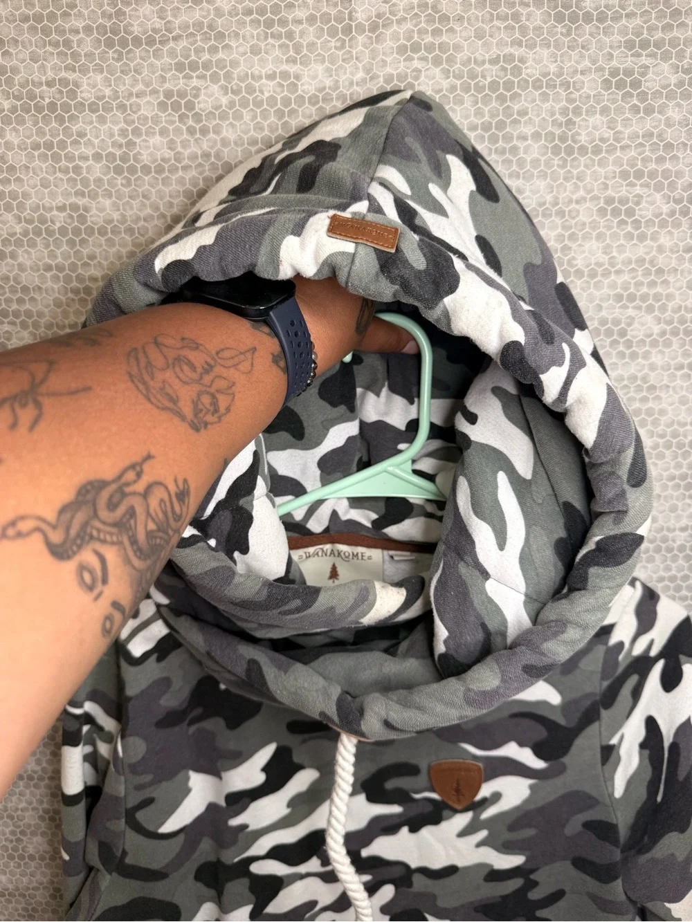 Wanakome Women Small Camouflage Hoodie Sweatshirt Long Sleeve Pullover